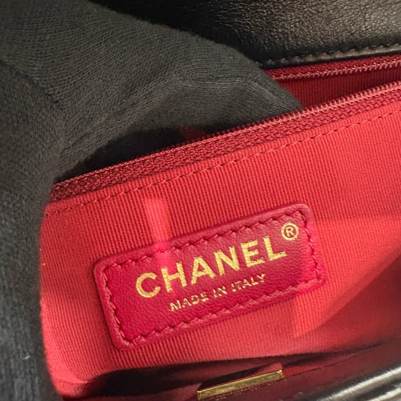 CHANEL香奈兒|22C新款珍珠鏈條口蓋包 黑金 晶片款-14