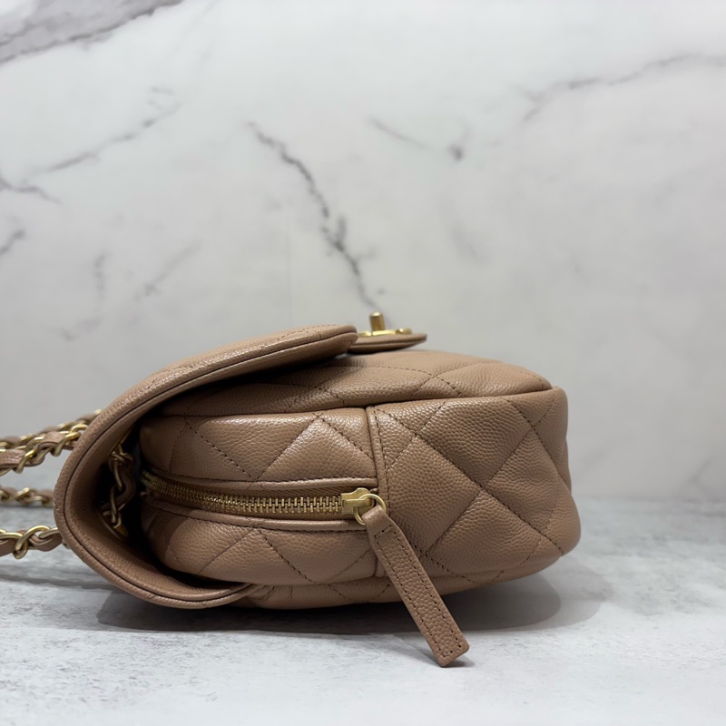 CHANEL香奈兒｜CF大方胖 拉鏈菱格紋口蓋包/相機包 奶茶 晶片款-2