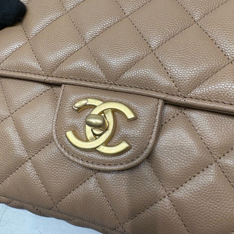 CHANEL香奈兒｜CF大方胖 拉鏈菱格紋口蓋包/相機包 奶茶 晶片款-6