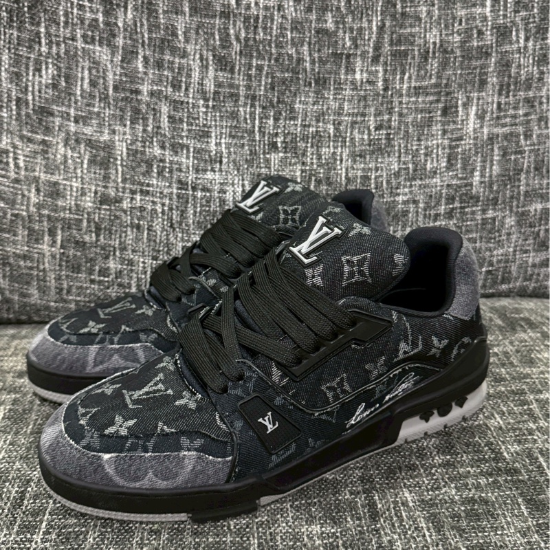 LV 黑灰牛仔trainer-0