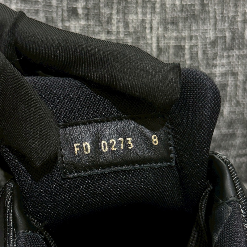LV 黑灰牛仔trainer-4