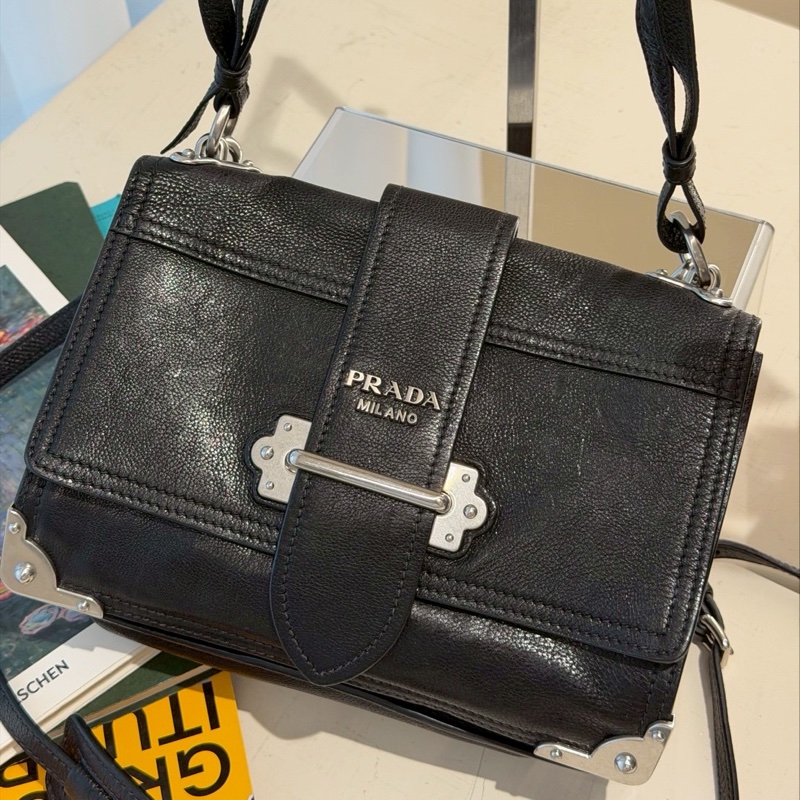 PRADA Cahier黑銀復古宮廷軟盒子包-0
