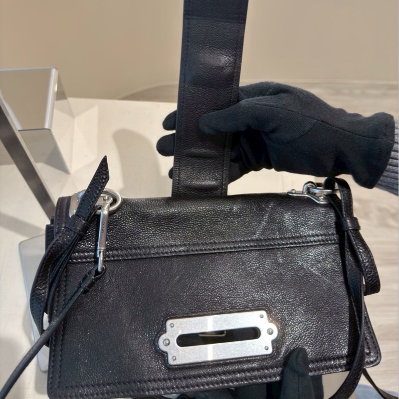 PRADA Cahier黑銀復古宮廷軟盒子包-13