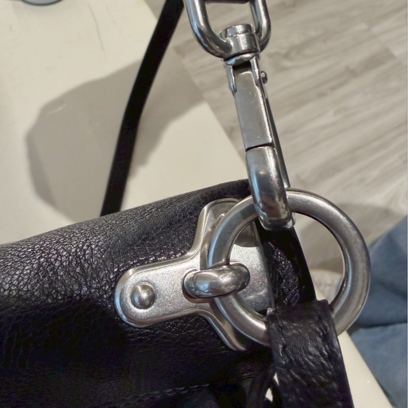 PRADA Cahier黑銀復古宮廷軟盒子包-15