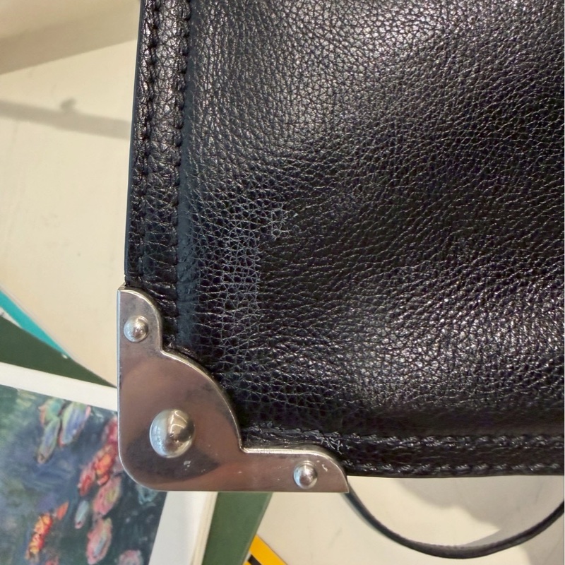 PRADA Cahier黑銀復古宮廷軟盒子包-16