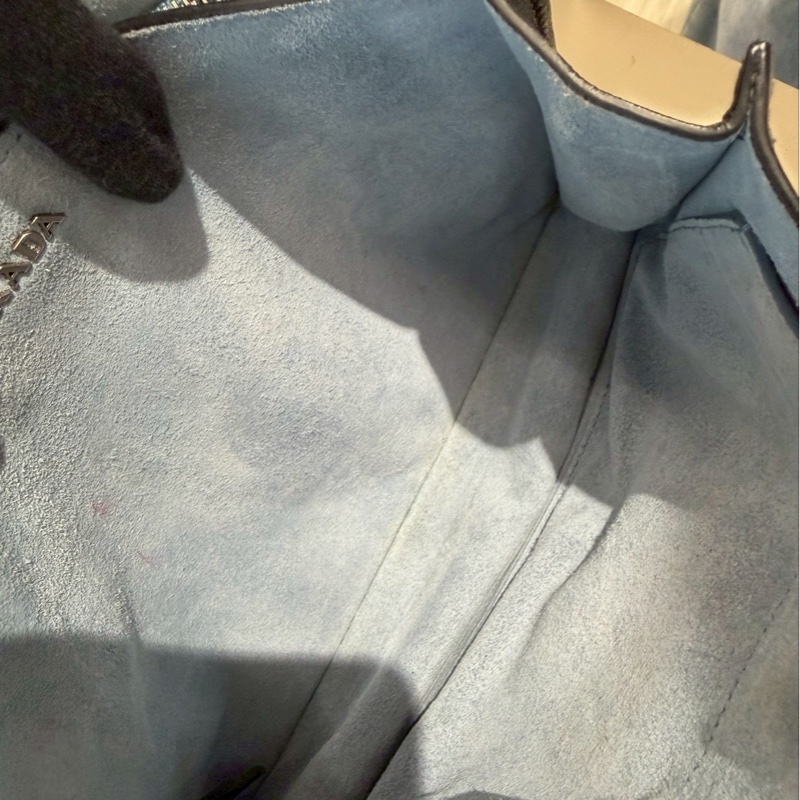 PRADA Cahier黑銀復古宮廷軟盒子包-19