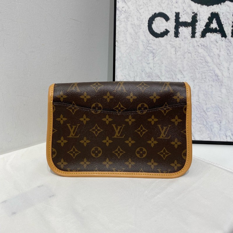 LV 路易威登 Diane 老花法棍 肩背包斜背包 晶片款-5