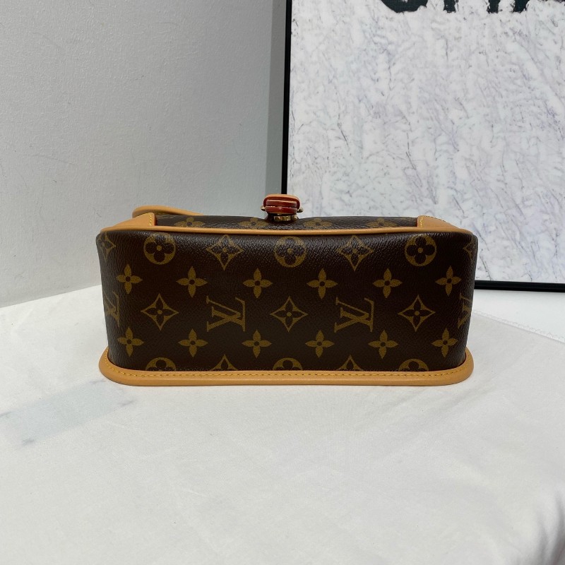 LV 路易威登 Diane 老花法棍 肩背包斜背包 晶片款-6