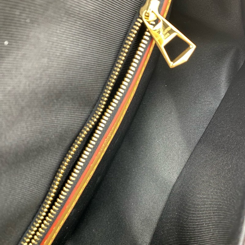 LV 路易威登 Diane 老花法棍 肩背包斜背包 晶片款-8