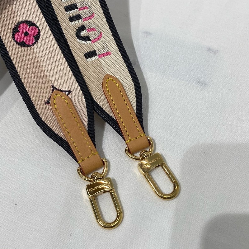 LV 路易威登 Diane 老花法棍 肩背包斜背包 晶片款-26