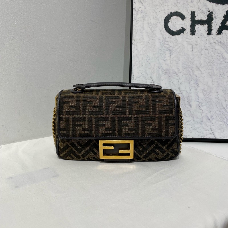 Fendi Baguette 老花法棍鏈條肩背包斜背包 中號-0