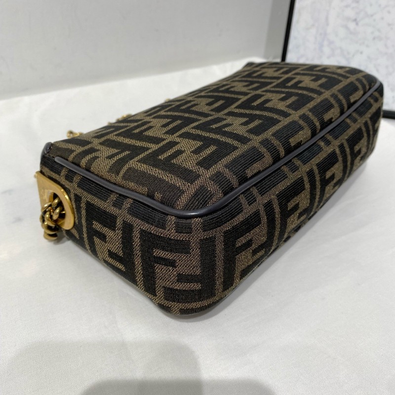 Fendi Baguette 老花法棍鏈條肩背包斜背包 中號-15