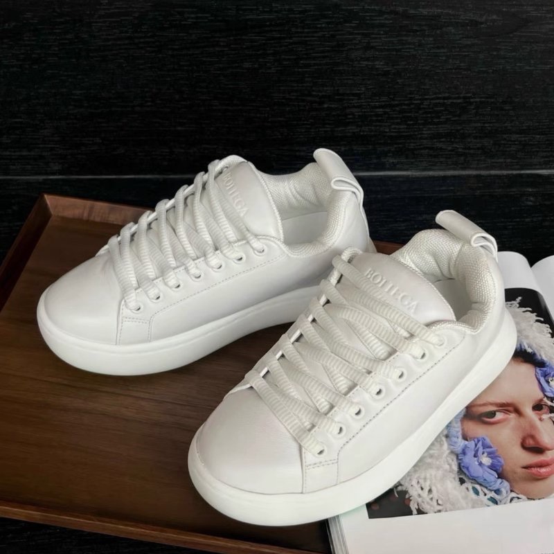 bottega veneta 小白鞋pillow麵包鞋運動鞋 35號 全新配件鞋帶塵袋-1