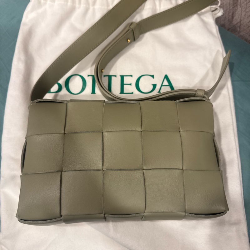 Bottega Veneta /Cassette Bag（編織皮革斜背包）-7
