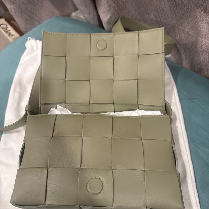 Bottega Veneta /Cassette Bag（編織皮革斜背包）-12