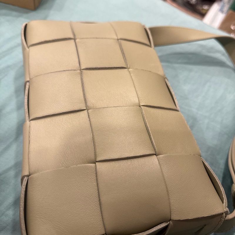 Bottega Veneta /Cassette Bag（編織皮革斜背包）-28