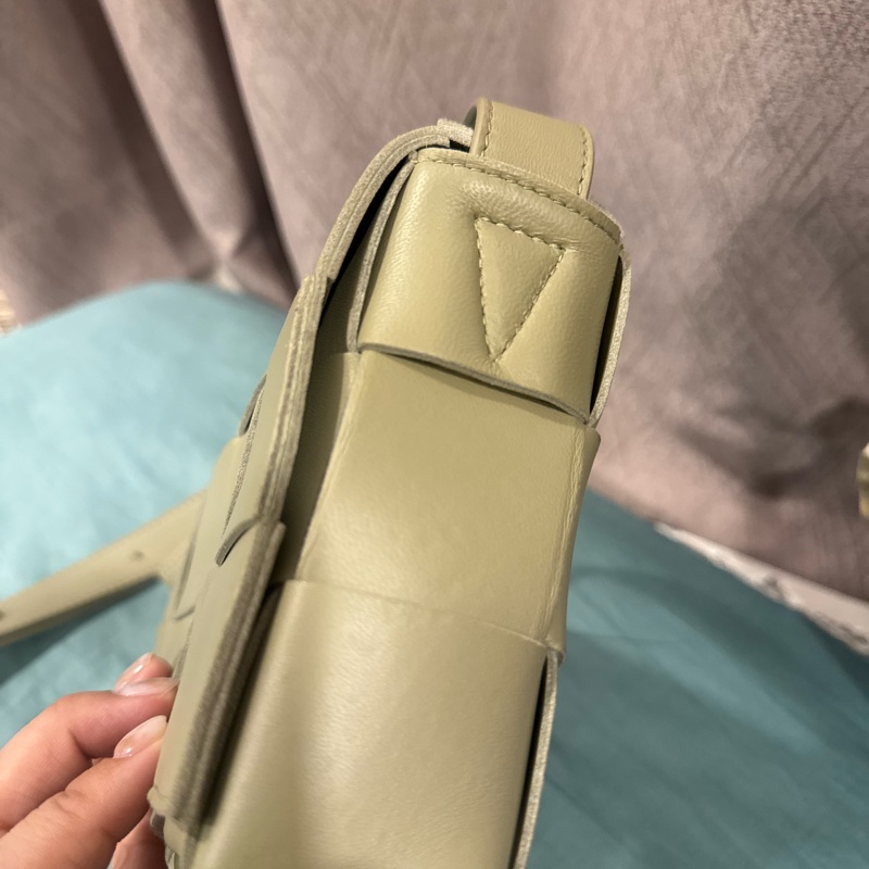 Bottega Veneta /Cassette Bag（編織皮革斜背包）-31