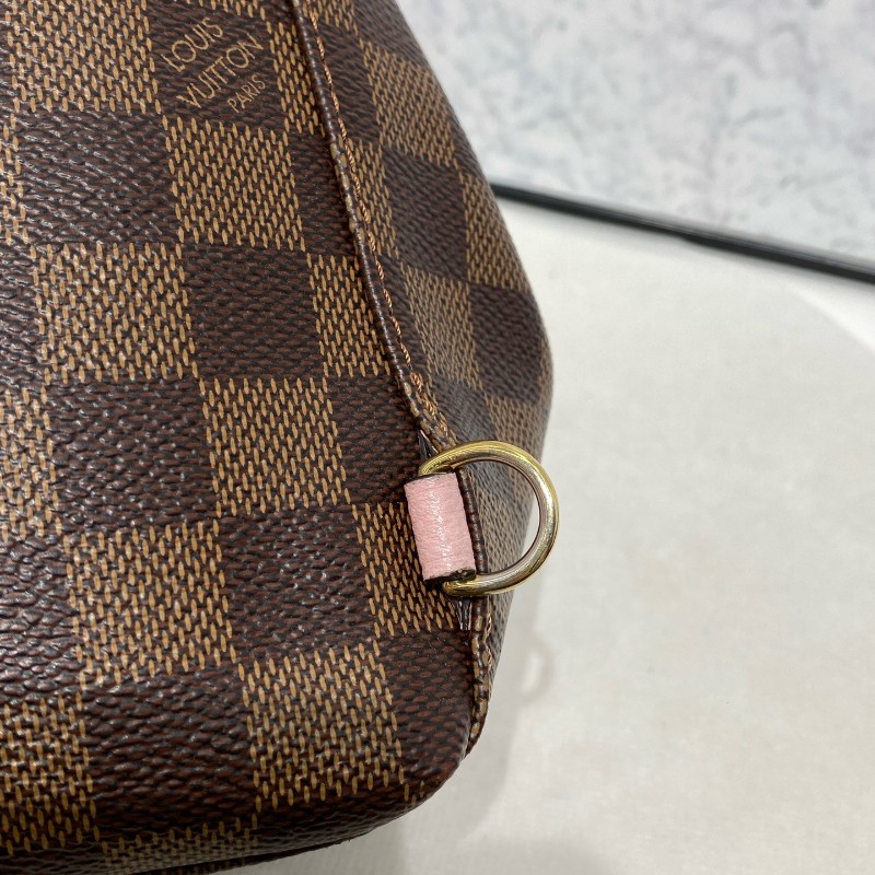 LV 路易威登 clapton 粉色拼棋盤格後背包-12