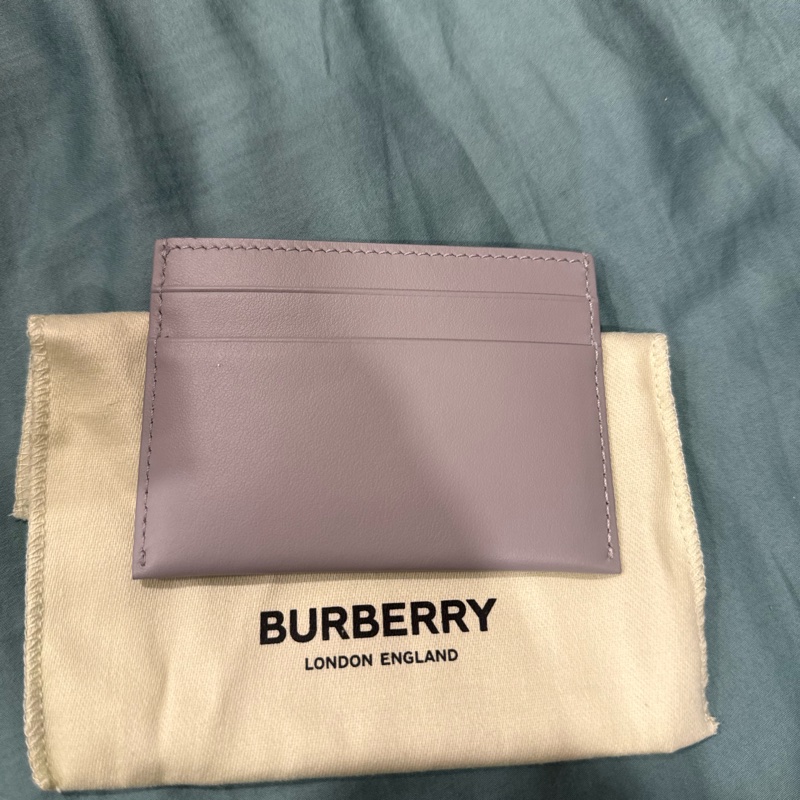 全新 Burberry TB Logo 卡夾／名片夾淡紫灰）-1