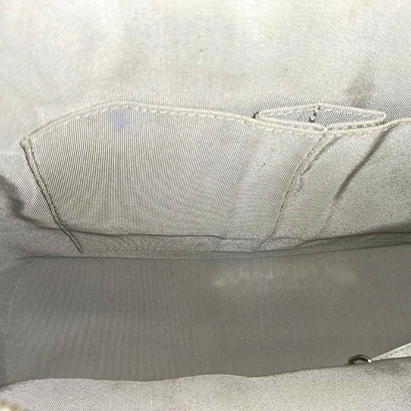 CHANEL GABRIELLE 中號 銀色牛皮菱格紋縫製流浪包單肩包斜挎包-9