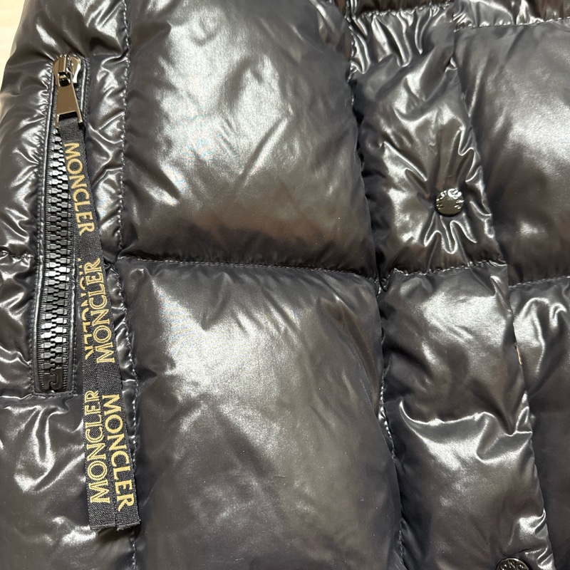 Moncler luzule連帽羽絨背心 尺寸2 黑色內𥚃棕色-12