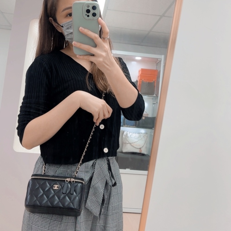 Chanel 黑金牛皮長盒子/化妝包-16