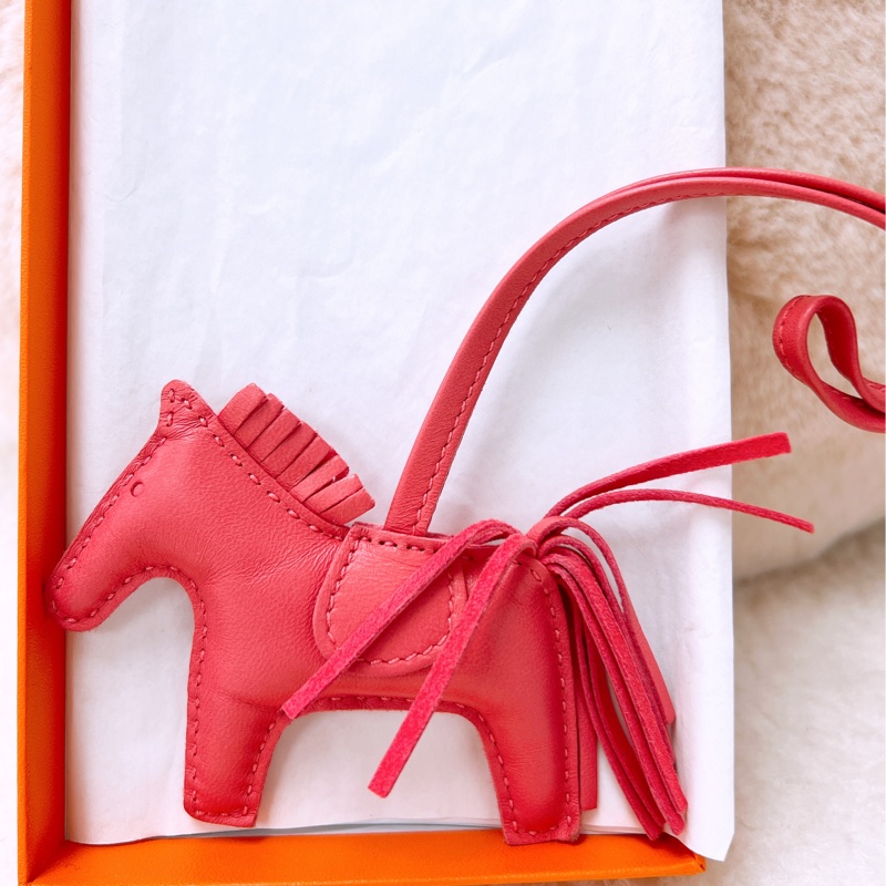 Hermes rodeo PM 粉色小馬包掛-3