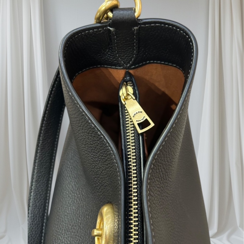 COACH willow黑色大水桶包-2