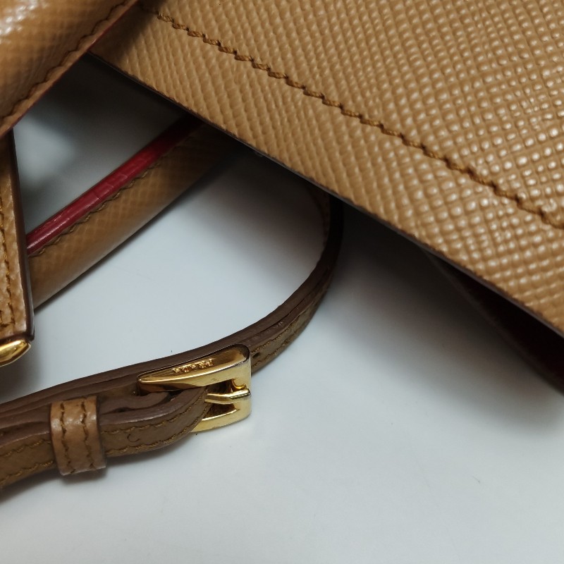 Prada Double 系列中號牛皮手提包肩背包斜背包-12