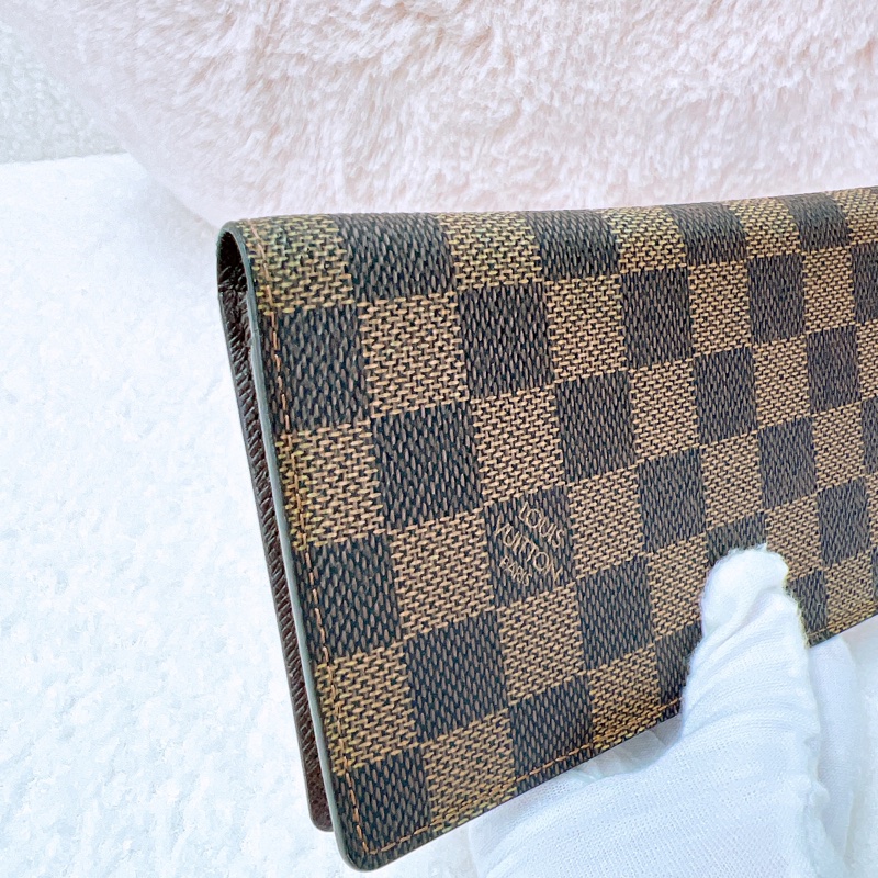 Lv 棕色棋盤長夾/護照夾-3