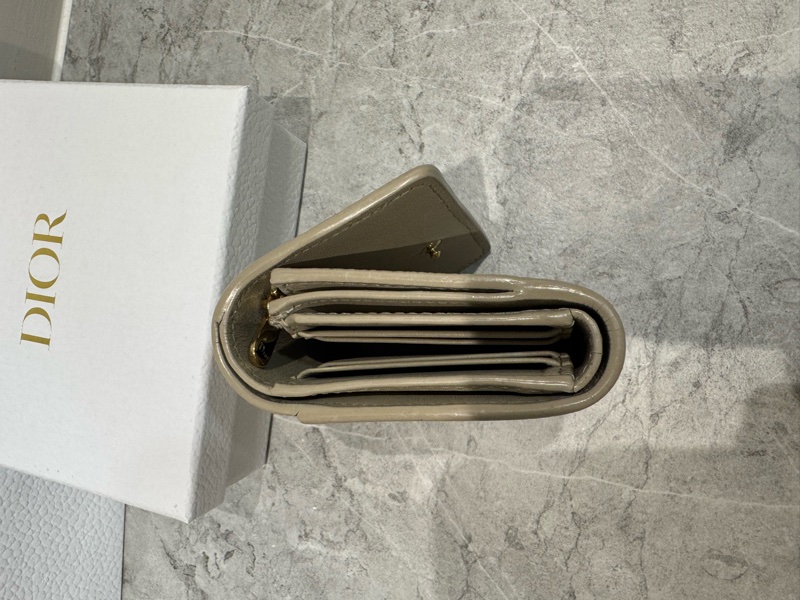 Dior 蒙田30 女用短夾 奶茶色-9
