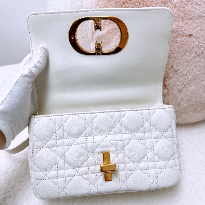 Dior caro 小號白色金扣肩背包-14