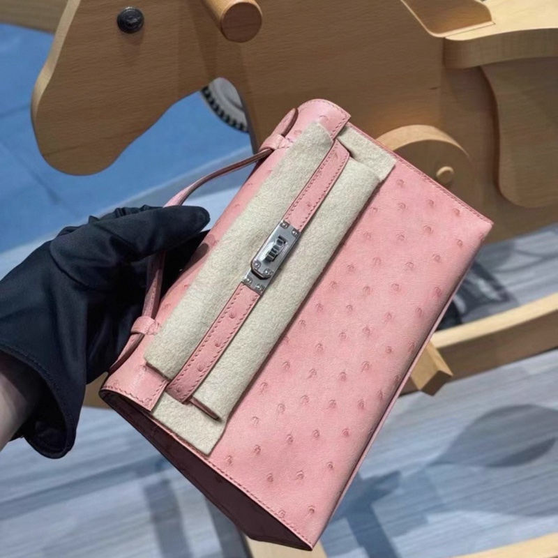 Hermes愛馬仕 minikelly一代 陶瓷粉鴕鳥皮 銀扣 成色：99新-2