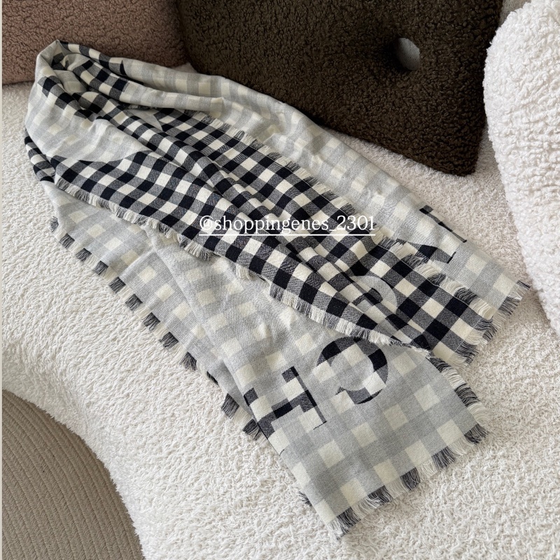 香奈兒 Chanel 25P 黑白格紋圍巾 白色底-1