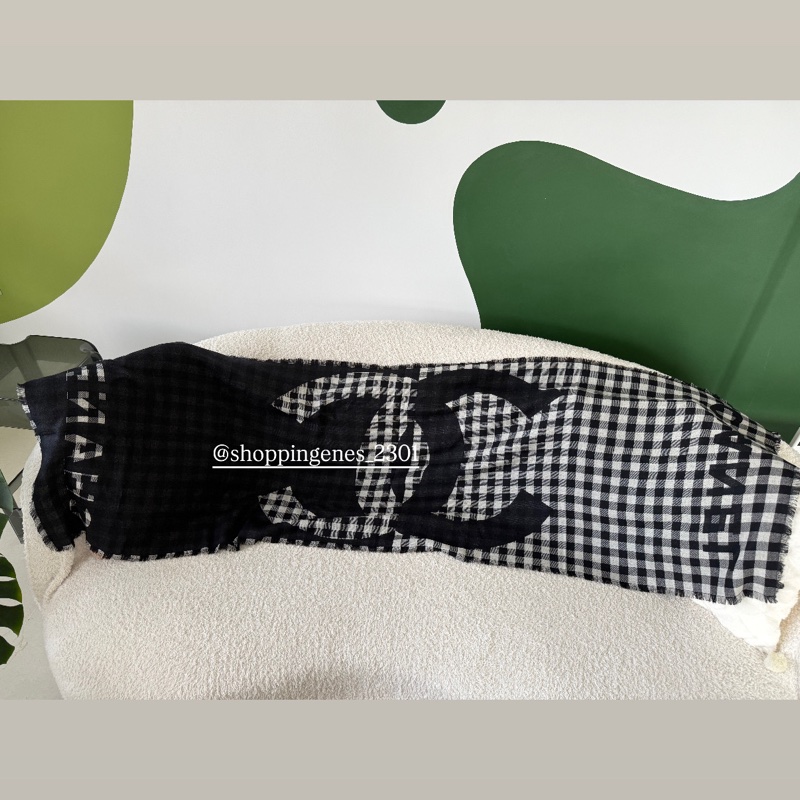 香奈兒 Chanel 25P 黑白格紋圍巾 黑色底-2