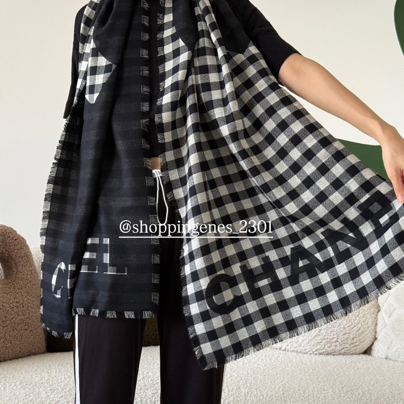 香奈兒 Chanel 25P 黑白格紋圍巾 黑色底-7