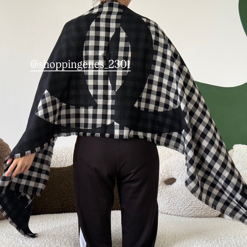 香奈兒 Chanel 25P 黑白格紋圍巾 黑色底-9