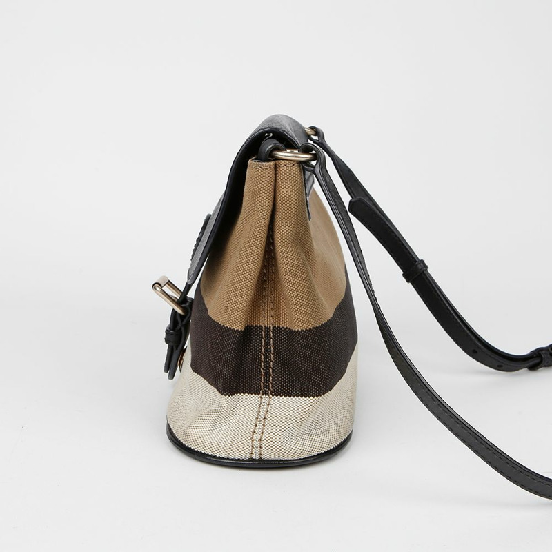 BURBERRY 顆粒狀超大格紋小號斜背包 3997256-4