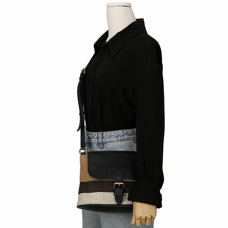 BURBERRY 顆粒狀超大格紋小號斜背包 3997256-11