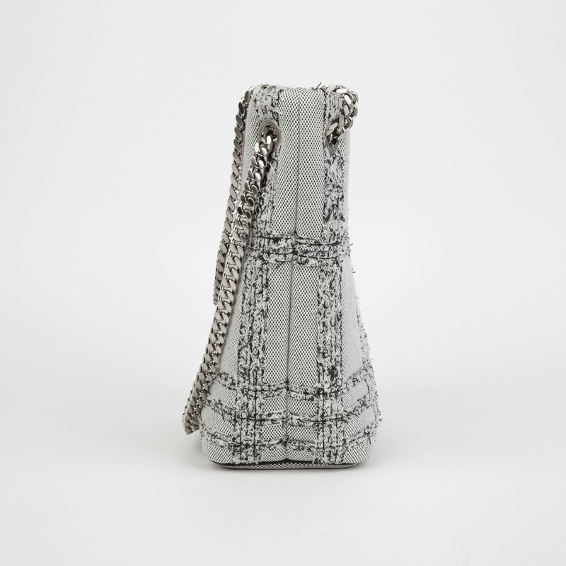 BURBERRY 小號 Lola 水桶肩包 8057700-3