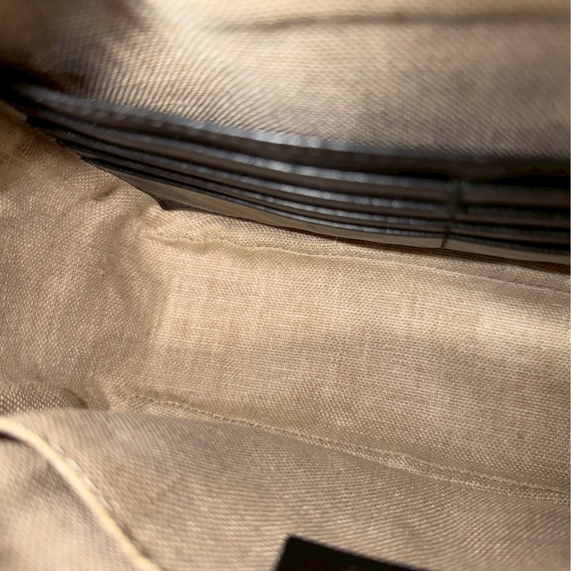 超低價出售😍Gucci古馳全皮黑色壓紋相機包單肩斜挎包-17