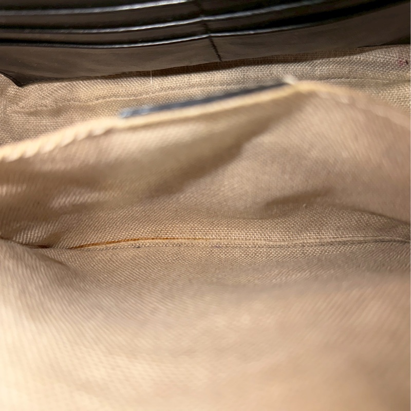 超低價出售😍Gucci古馳全皮黑色壓紋相機包單肩斜挎包-18