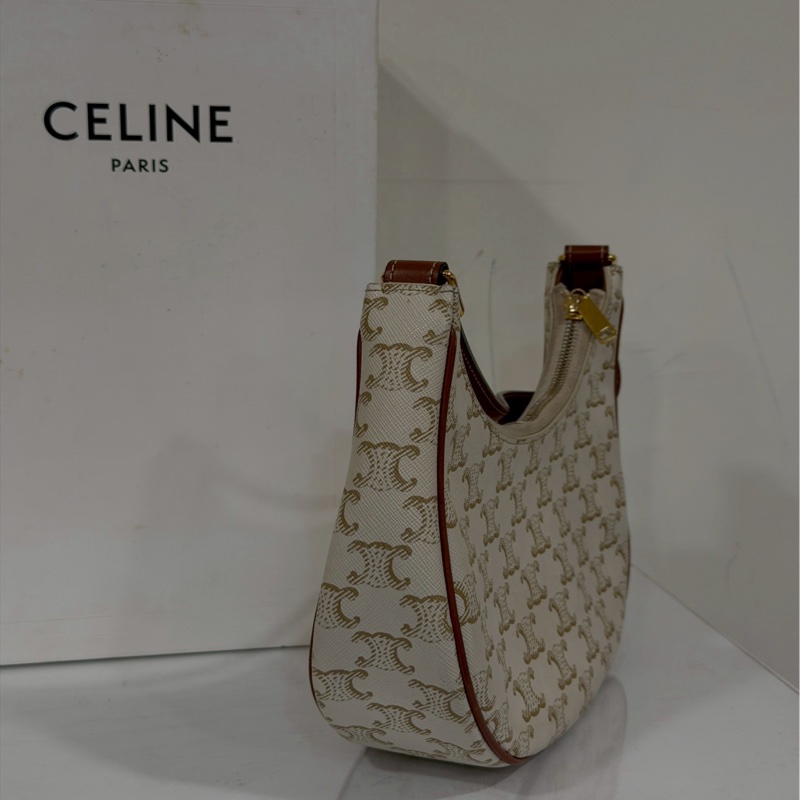 爆款低價出🤩Celine凱旋門老花Ava月亮包腋下包手提單肩包-6