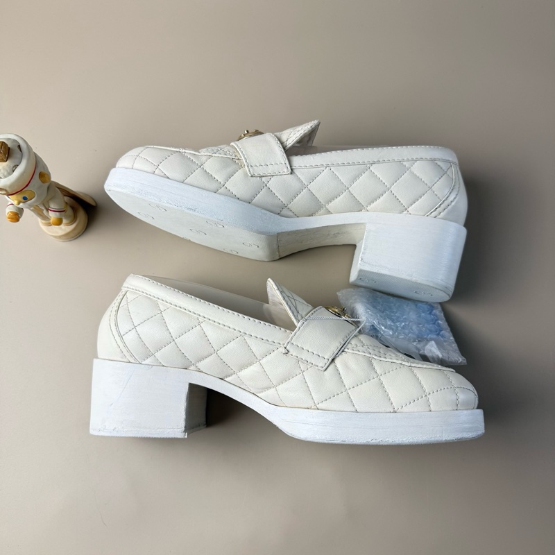 CHANEL香奈兒樂福鞋白金愛心扣38碼-9