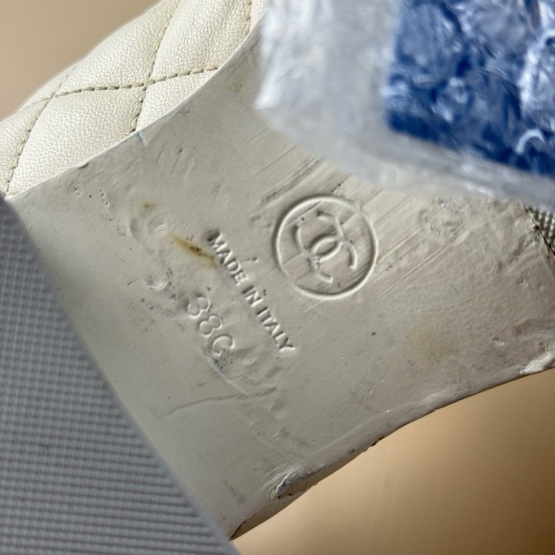 CHANEL香奈兒樂福鞋白金愛心扣38碼-11