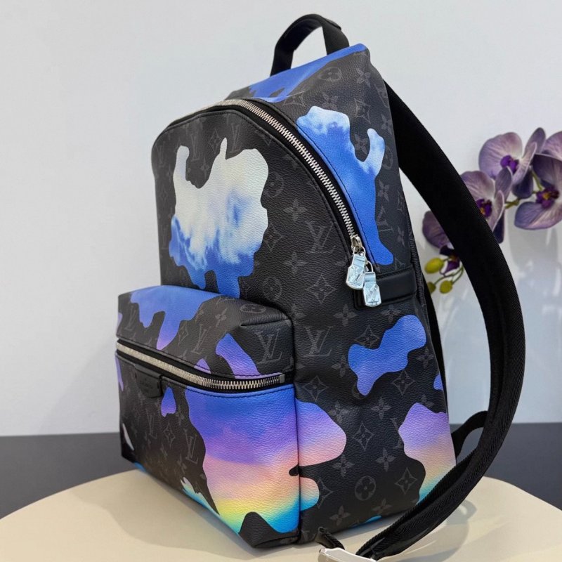 LV Discovery 藍紫色雲朵圖案拼老花後背包 芯片款 全新配件塵袋-3