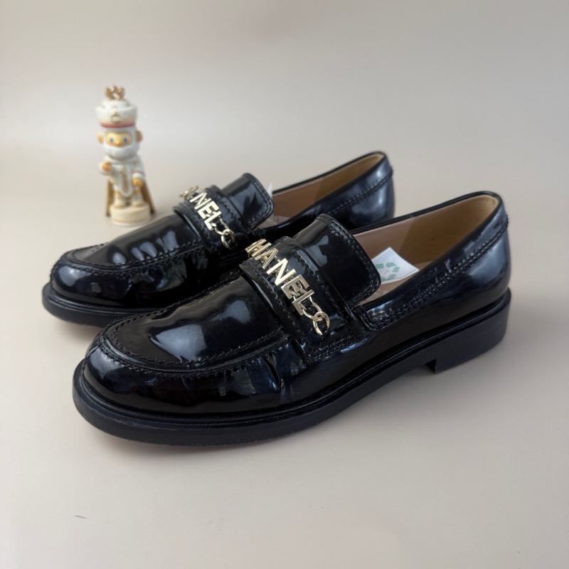 CHANEL香奈兒 樂福鞋字母logo黑金鎖鏈雙C 38碼-0