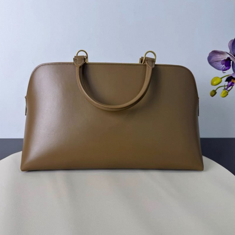 YSL SAC DE JOUR系列牛皮新款焦糖貝殼包中號36.5x22.5×12 全新閒置配件塵袋-4