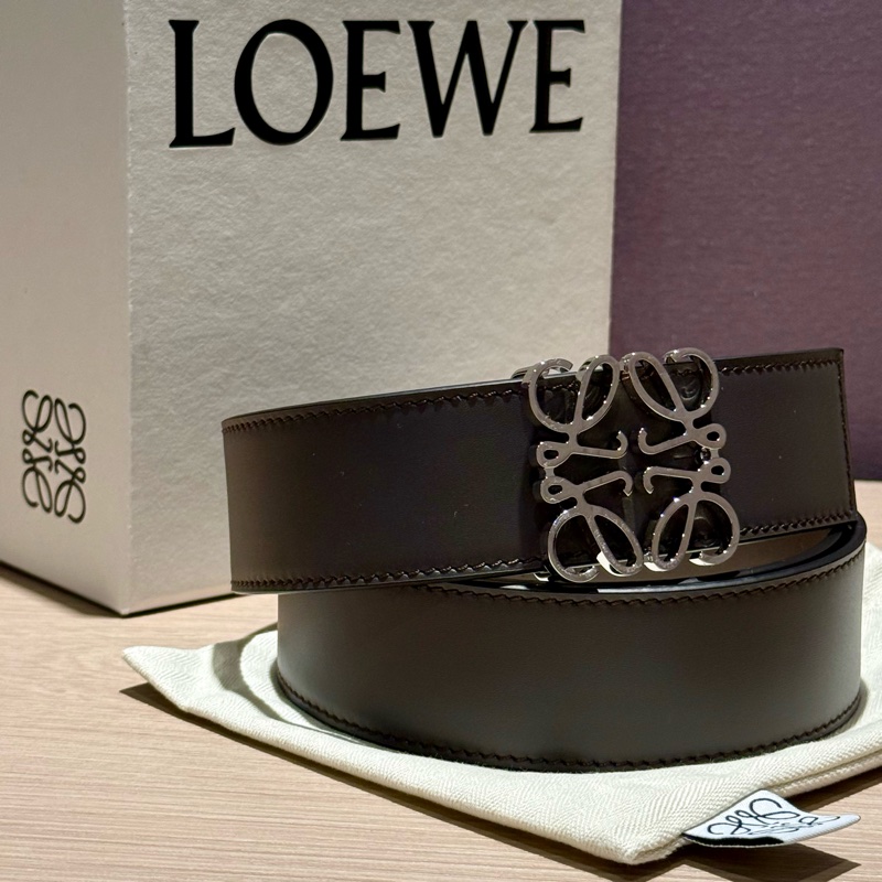 LOEWE 小牛皮Anagram 寬版銀釦雙面皮帶 95cm-4