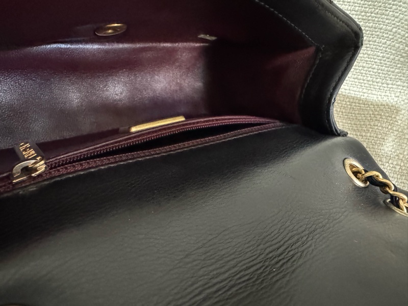 小巴黎二手名牌 Chanel mini coco 20cm 黑金 牛皮 宮廷款-24